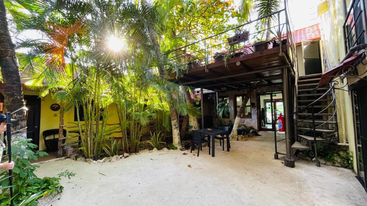 Hotel B&B - 5Th Avenue Playa del Carmen Zewnętrze zdjęcie The restaurant at the beach