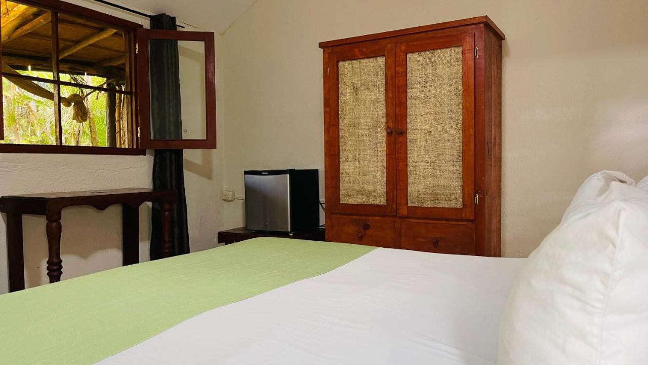 Hotel B&B - 5Th Avenue Playa del Carmen Zewnętrze zdjęcie A room at the hotel