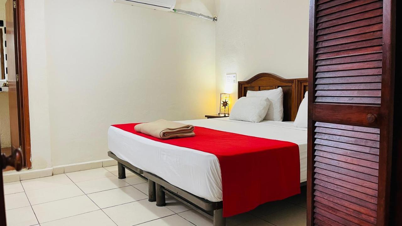 Hotel B&B - 5Th Avenue Playa del Carmen Zewnętrze zdjęcie A bedroom at the hotel
