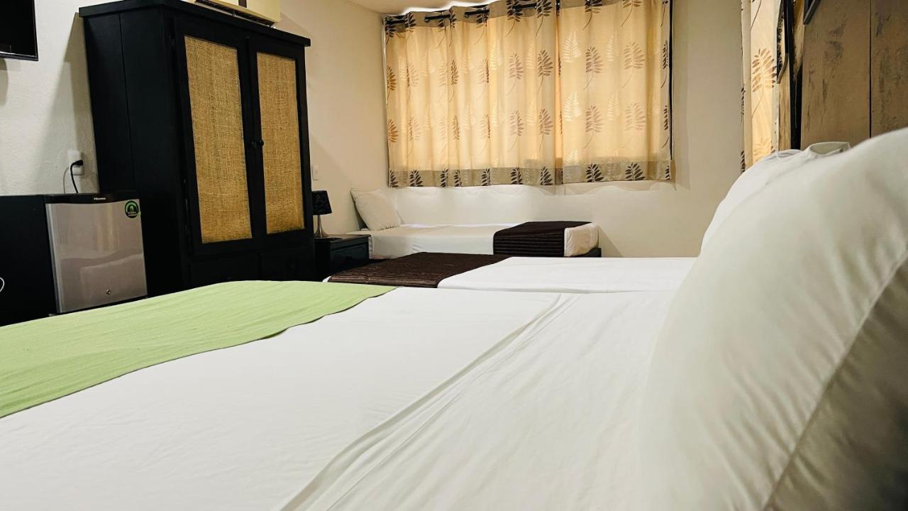 Hotel B&B - 5Th Avenue Playa del Carmen Zewnętrze zdjęcie A bedroom at the hotel